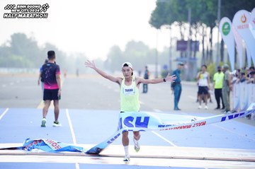 BINH DUONG NEW CITY HALF MARATHON 2024 - Ảnh #1771424