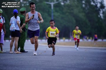 BINH DUONG NEW CITY HALF MARATHON 2024 - Ảnh #1724982