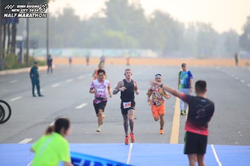 BINH DUONG NEW CITY HALF MARATHON 2024 - Ảnh #1739192