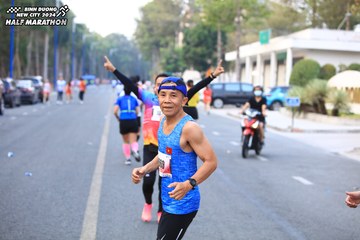 BINH DUONG NEW CITY HALF MARATHON 2024 - Ảnh #1755454
