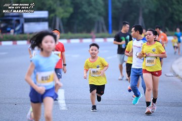 BINH DUONG NEW CITY HALF MARATHON 2024 - Ảnh #1726540