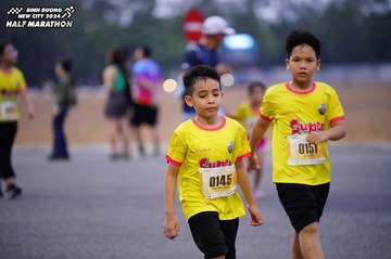 BINH DUONG NEW CITY HALF MARATHON 2024 - Ảnh #1725639