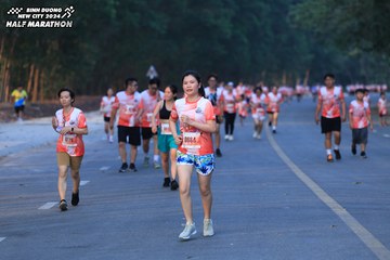 BINH DUONG NEW CITY HALF MARATHON 2024 - Ảnh #1772736