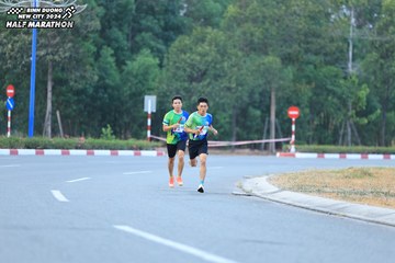 BINH DUONG NEW CITY HALF MARATHON 2024 - Ảnh #1735800