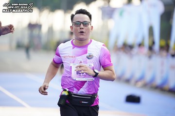 BINH DUONG NEW CITY HALF MARATHON 2024 - Ảnh #1758514