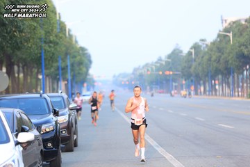 BINH DUONG NEW CITY HALF MARATHON 2024 - Ảnh #1739606