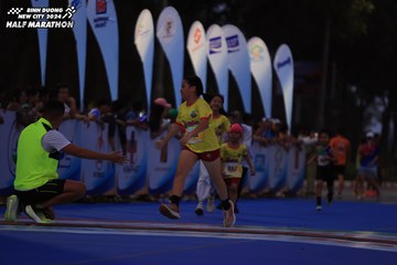 BINH DUONG NEW CITY HALF MARATHON 2024 - Ảnh #1729188