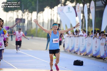 BINH DUONG NEW CITY HALF MARATHON 2024 - Ảnh #1761258