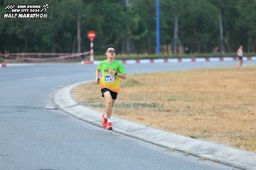 BINH DUONG NEW CITY HALF MARATHON 2024 - Ảnh #1735156