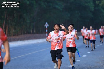 BINH DUONG NEW CITY HALF MARATHON 2024 - Ảnh #1750434