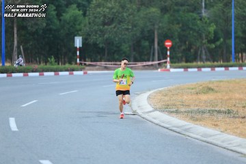 BINH DUONG NEW CITY HALF MARATHON 2024 - Ảnh #1735142