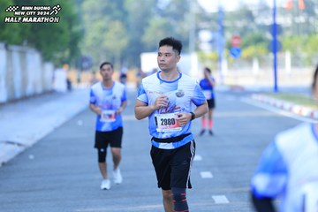 BINH DUONG NEW CITY HALF MARATHON 2024 - Ảnh #1770122