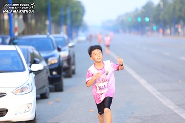 BINH DUONG NEW CITY HALF MARATHON 2024 - Ảnh #1739661