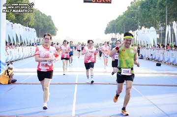 BINH DUONG NEW CITY HALF MARATHON 2024 - Ảnh #1764901