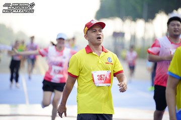 BINH DUONG NEW CITY HALF MARATHON 2024 - Ảnh #1762770