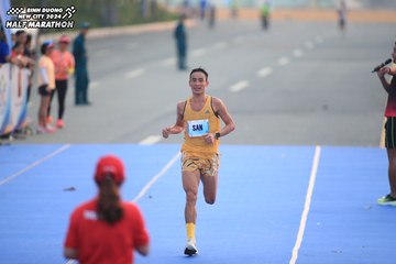 BINH DUONG NEW CITY HALF MARATHON 2024 - Ảnh #1738748