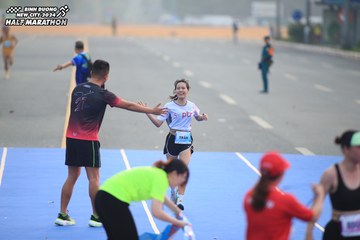 BINH DUONG NEW CITY HALF MARATHON 2024 - Ảnh #1738719
