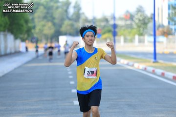 BINH DUONG NEW CITY HALF MARATHON 2024 - Ảnh #1771522