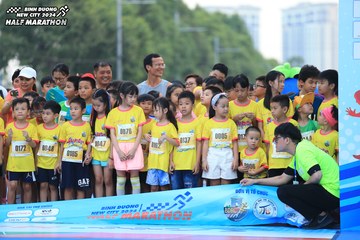 BINH DUONG NEW CITY HALF MARATHON 2024 - Ảnh #1727398