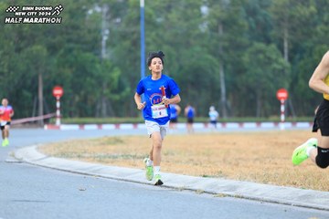 BINH DUONG NEW CITY HALF MARATHON 2024 - Ảnh #1735606