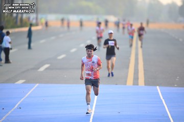 BINH DUONG NEW CITY HALF MARATHON 2024 - Ảnh #1738411