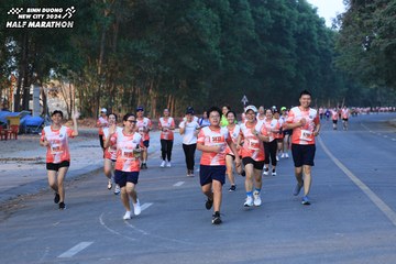 BINH DUONG NEW CITY HALF MARATHON 2024 - Ảnh #1772171