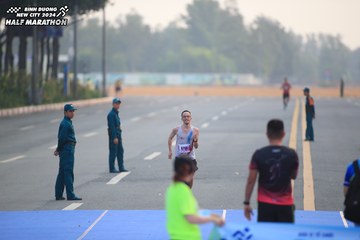 BINH DUONG NEW CITY HALF MARATHON 2024 - Ảnh #1738495