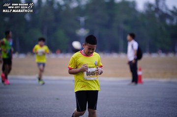 BINH DUONG NEW CITY HALF MARATHON 2024 - Ảnh #1725181