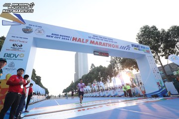 BINH DUONG NEW CITY HALF MARATHON 2024 - Ảnh #1819315