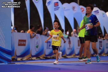BINH DUONG NEW CITY HALF MARATHON 2024 - Ảnh #1729289