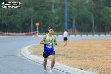 BINH DUONG NEW CITY HALF MARATHON 2024 - Ảnh #1734998