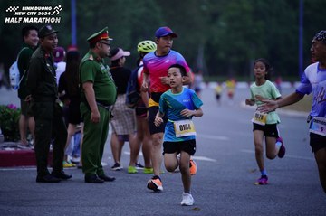 BINH DUONG NEW CITY HALF MARATHON 2024 - Ảnh #1724940