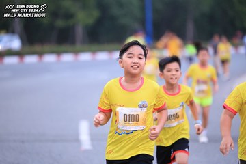 BINH DUONG NEW CITY HALF MARATHON 2024 - Ảnh #1726923