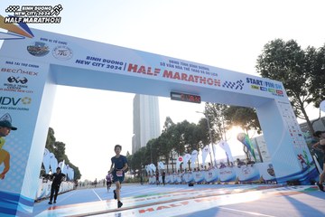BINH DUONG NEW CITY HALF MARATHON 2024 - Ảnh #1820158