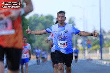 BINH DUONG NEW CITY HALF MARATHON 2024 - Ảnh #1765939