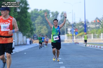 BINH DUONG NEW CITY HALF MARATHON 2024 - Ảnh #1765536
