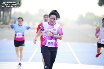 BINH DUONG NEW CITY HALF MARATHON 2024 - Ảnh #1757914