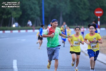 BINH DUONG NEW CITY HALF MARATHON 2024 - Ảnh #1726196