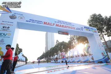 BINH DUONG NEW CITY HALF MARATHON 2024 - Ảnh #1819492