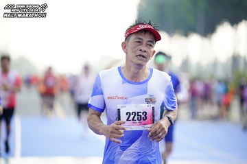 BINH DUONG NEW CITY HALF MARATHON 2024 - Ảnh #1760307