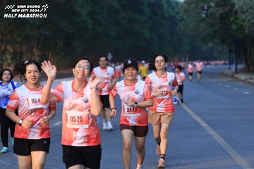 BINH DUONG NEW CITY HALF MARATHON 2024 - Ảnh #1772201