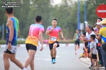 BINH DUONG NEW CITY HALF MARATHON 2024 - Ảnh #1736671