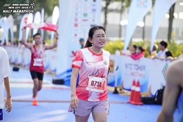BINH DUONG NEW CITY HALF MARATHON 2024 - Ảnh #1762225