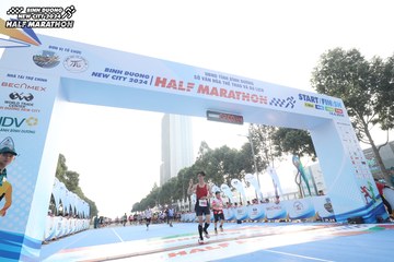 BINH DUONG NEW CITY HALF MARATHON 2024 - Ảnh #1821910