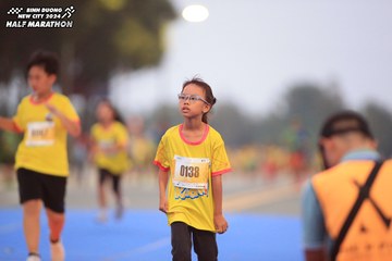 BINH DUONG NEW CITY HALF MARATHON 2024 - Ảnh #1724313