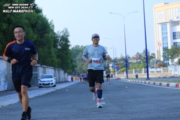 BINH DUONG NEW CITY HALF MARATHON 2024 - Ảnh #1763717