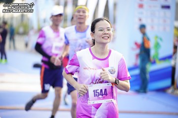 BINH DUONG NEW CITY HALF MARATHON 2024 - Ảnh #1759570