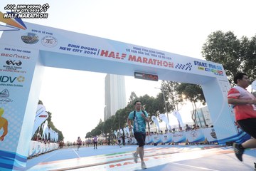 BINH DUONG NEW CITY HALF MARATHON 2024 - Ảnh #1821020