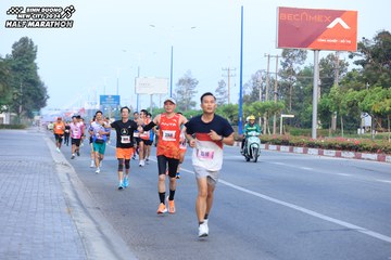 BINH DUONG NEW CITY HALF MARATHON 2024 - Ảnh #1770769