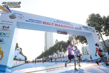 BINH DUONG NEW CITY HALF MARATHON 2024 - Ảnh #1821186